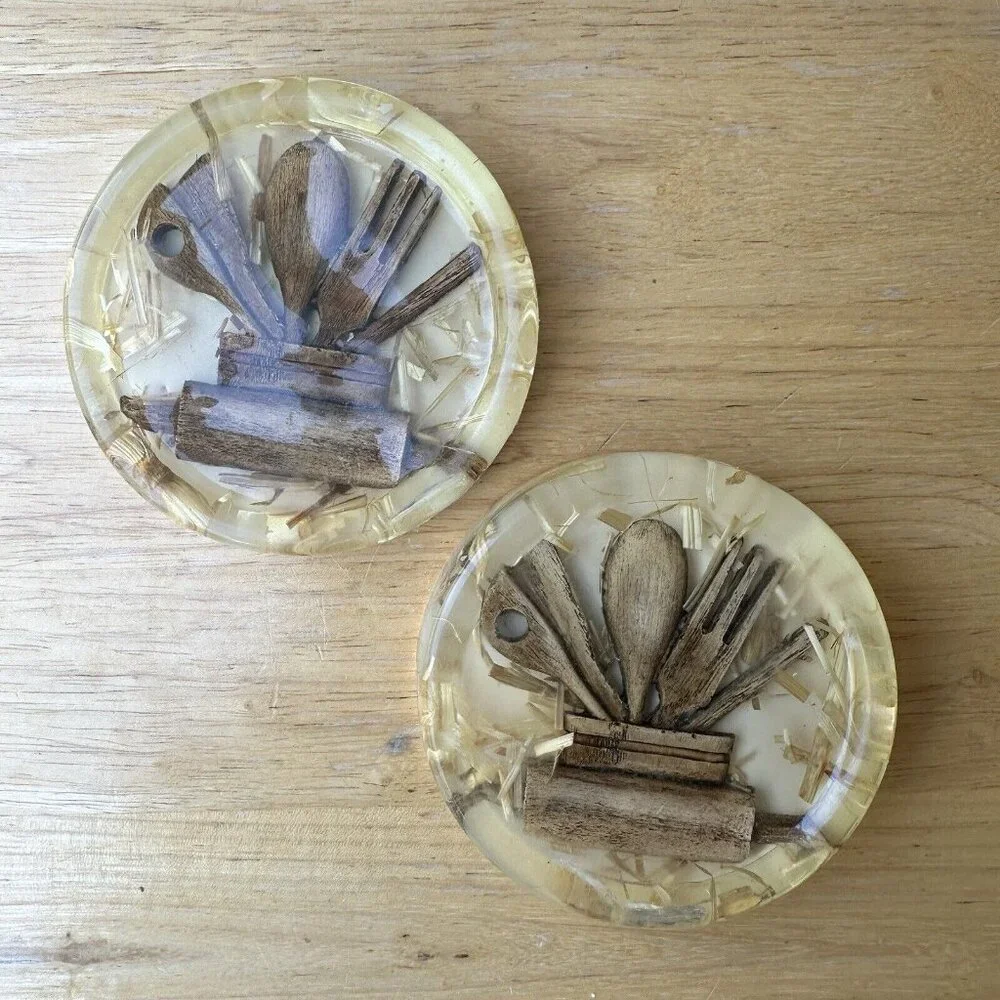 VTG Coasters 3.5 Inch Lucite Acrylic Resin Wooden Spoon Utensil Straw 2 Item Set